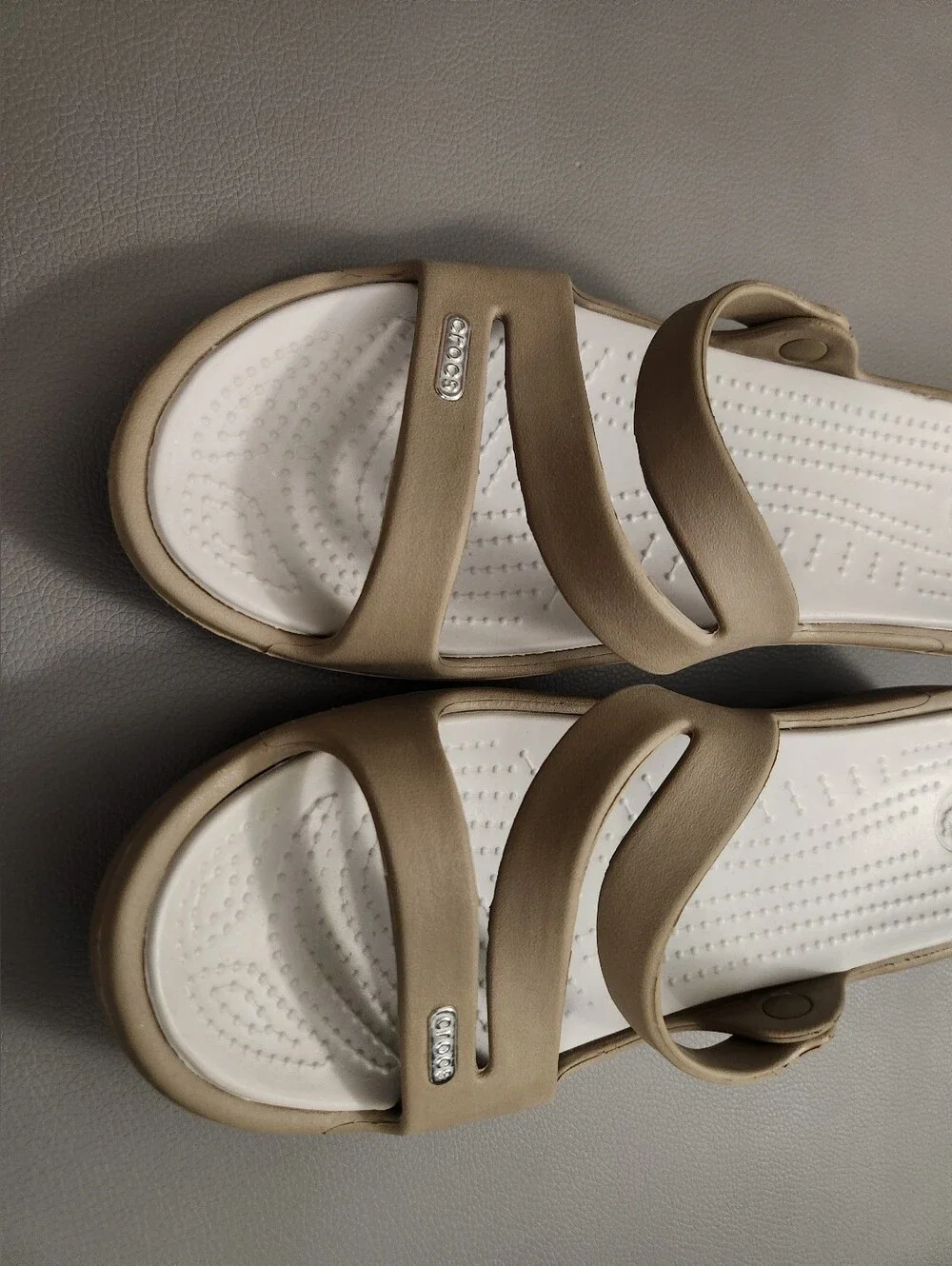 CROCS Women’s Tan/Cream Sandal - Picture 2 of 7